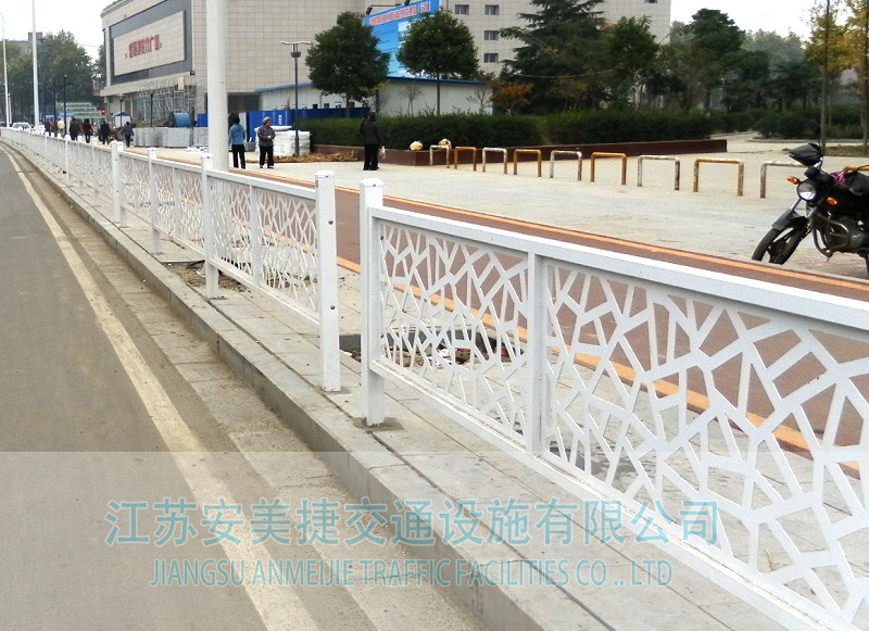 边缘隔离护栏16-2.JPG